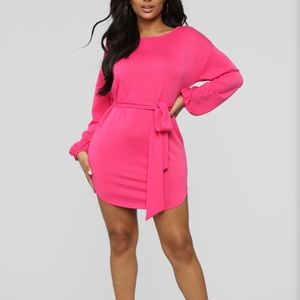 🆕 SZ small pink mini dress